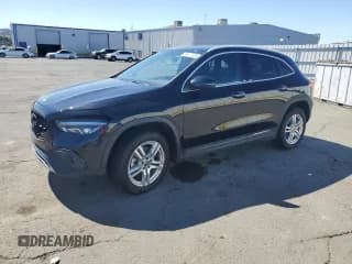 ✅ 2023 Mercedes-Benz GLA 250 • VIN: W1N4N4GB5PJ474928 • Лот: 69447435. Опубликован ранее на Copart с пробегом 41 016 миль. Бесплатный доступ к архиву аукционных продаж из США и подробный отчёт об истории автомобиля на DreamBid. Изображение 1.