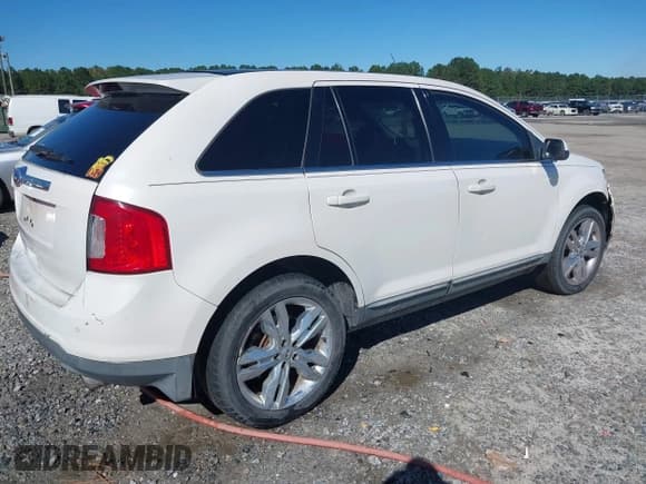 ✅ 2011 Ford Edge Limited • VIN: 2FMDK3KC5BBB43155 • Lot: 43441731. Wystawiony na IAAI z przebiegiem Nie podano. Bezpłatny archiwum sprzedaży aukcyjnych z USA i szczegółowy raport historii pojazdu na DreamBid. Zdjęcie 4.