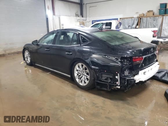 ✅ 2022 Lexus LS 500 • VIN: JTHD51GFXN5010742 • Лот: 48202395. Опубликован ранее на Copart с пробегом 13 389 миль. Бесплатный доступ к архиву аукционных продаж из США и подробный отчёт об истории автомобиля на DreamBid. Изображение 2.