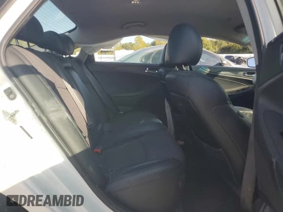 ✅ 2011 Hyundai Sonata SE • VIN: 5NPEC4AB2BH251287 • Lot: 71733424. Listed on Copart with Not provided. Free auction sales archive from the USA and detailed vehicle history report at DreamBid. Image 10.