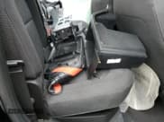 ✅ 2020 Chevrolet Colorado 2WD LT • VIN: 1GCGSCEN3L1101272 • Lot: 63368615. Wystawiony na Copart z przebiegiem Nie podano. Bezpłatny archiwum sprzedaży aukcyjnych z USA i szczegółowy raport historii pojazdu na DreamBid. Zdjęcie 12.