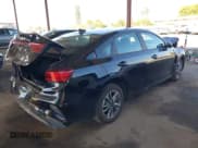 ✅ 2024 Kia Forte LXS • VIN: 3KPF24ADXRE791994 • Lot: 43628395. Wystawiony na IAAI z przebiegiem 25 935 mil. Bezpłatny archiwum sprzedaży aukcyjnych z USA i szczegółowy raport historii pojazdu na DreamBid. Zdjęcie 4.