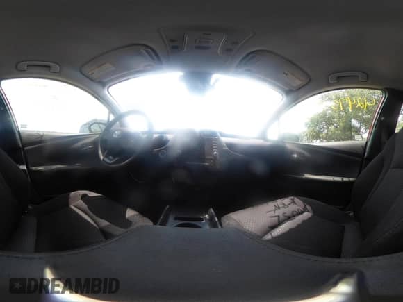 2022 Toyota Prius LE z VIN JTDL9MFUXN3035445, wystawiony jako IAAI lot #42475495 z przebiegiem 63 000 mil mil oraz . Historia ofert i sprzedaży dostępna na DreamBid. Obrazek 19.