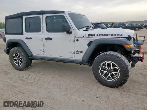 ✅ 2024 Jeep Wrangler Rubicon • VIN: 1C4PJXFG2RW266901 • Лот: 60641445. Опубликован ранее на Copart с пробегом 3 908 миль. Бесплатный доступ к архиву аукционных продаж из США и подробный отчёт об истории автомобиля на DreamBid. Изображение 4.