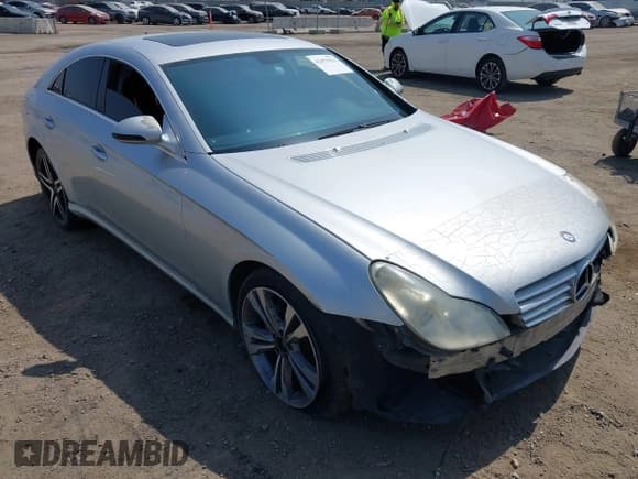 ✅ 2006 Mercedes-Benz CLS 500 • VIN: WDDDJ75X06A021842 • Lot: 42473311. Listed on IAAI with 164,276 mi. Free auction sales archive from the USA and detailed vehicle history report at DreamBid. Image 1.