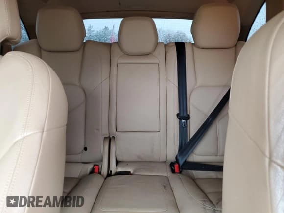 ✅ 2011 Porsche Cayenne S • VIN: WP1AB2A24BLA44660 • Lot: 90015865. Wystawiony na Copart z przebiegiem 271 687 mil. Bezpłatny archiwum sprzedaży aukcyjnych z USA i szczegółowy raport historii pojazdu na DreamBid. Zdjęcie 10.