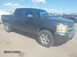 2010 Chevrolet Silverado 1500 LT with VIN 3GCRKSE39AG184500, listed as a IAAI auction lot 43237981 with 319,541 mi miles and . Bid and sale history available at DreamBid. Image 1.