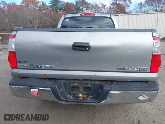 ✅ 2006 Toyota Tundra SR5 • VIN: 5TBDT44126S519620 • Lot: 43767903. Listed on IAAI with 123,152 mi. Free auction sales archive from the USA and detailed vehicle history report at DreamBid. Image 16.