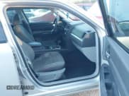 ✅ 2008 Dodge Charger • VIN: 2B3KA43G48H190612 • Lot: 43555017. Wystawiony na IAAI z przebiegiem 215 794 mil. Bezpłatny archiwum sprzedaży aukcyjnych z USA i szczegółowy raport historii pojazdu na DreamBid. Zdjęcie 5.