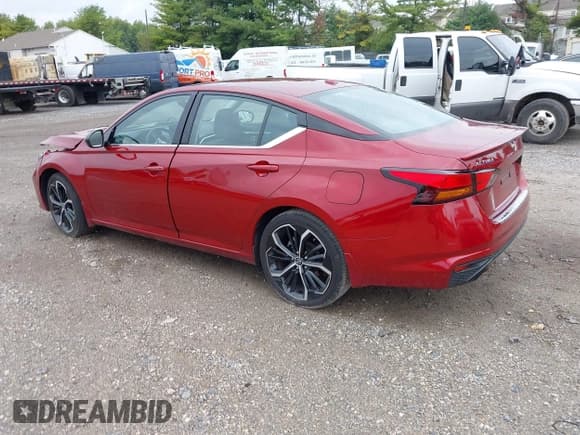 ✅ 2023 Nissan Altima SR • VIN: 1N4BL4CV8PN312424 • Lot: 43298119. Listed on IAAI with 24,928 mi. Free auction sales archive from the USA and detailed vehicle history report at DreamBid. Image 3.