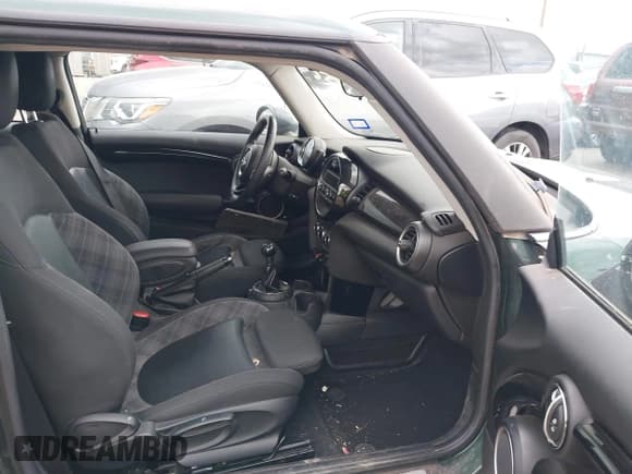 ✅ 2014 MINI Hardtop S • VIN: WMWXM7C50ET732067 • Лот: 42894456. Опубликован ранее на IAAI с пробегом Не указан. Бесплатный доступ к архиву аукционных продаж из США и подробный отчёт об истории автомобиля на DreamBid. Изображение 5.