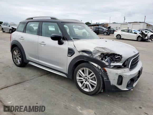 ✅ 2022 MINI Countryman Cooper • VIN: WMZ23BR08N3N58781 • Lot: 63471815. Listed on Copart with 78,370 mi. Free auction sales archive from the USA and detailed vehicle history report at DreamBid. Image 4.