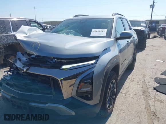 2025 Chevrolet Equinox FWD ACTIV с VIN 3GNAXKEGXSL201189, выставлен на аукционе IAAI как лот 42251229 с пробегом 6 962 миль миль и . История ставок и продаж доступна на DreamBid. Изображение 17.