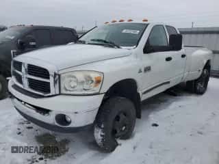 2007 Dodge 3500 SLT z VIN 3D7MX48A37G784946, wystawiony jako Copart lot #44722485 z przebiegiem 386 813 mil mil oraz Szkoda całkowita • Salvage title. Historia ofert i sprzedaży dostępna na DreamBid. Obrazek 1.