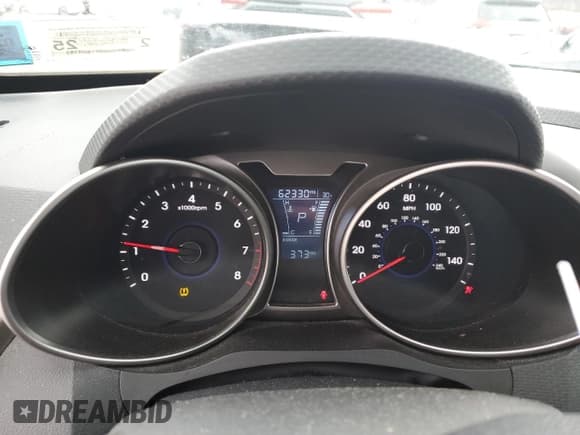 ✅ 2017 Hyundai Veloster • VIN: KMHTC6AD1HU316323 • Lot: 87031324. Wystawiony na Copart z przebiegiem 62 330 mil. Bezpłatny archiwum sprzedaży aukcyjnych z USA i szczegółowy raport historii pojazdu na DreamBid. Zdjęcie 9.