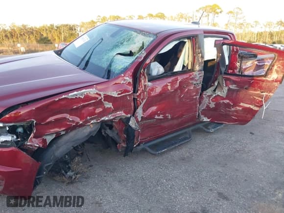 ✅ 2019 Chevrolet Colorado 2WD LT • VIN: 1GCGSCEN8K1345899 • Lot: 43831126. Listed on IAAI with 51,736 mi. Free auction sales archive from the USA and detailed vehicle history report at DreamBid. Image 6.