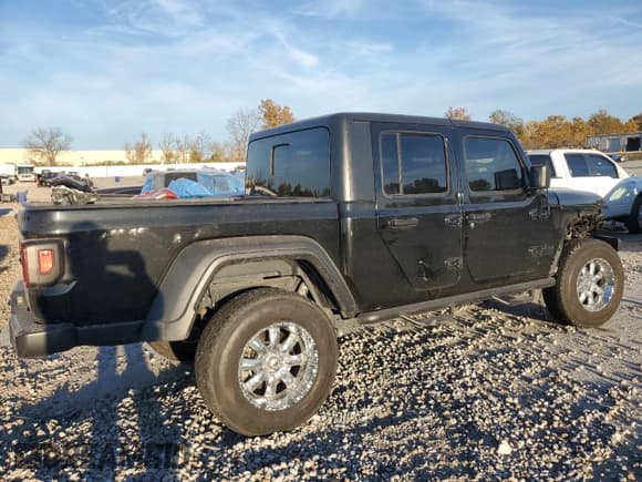 ✅ 2020 Jeep Gladiator Sport S • VIN: 1C6JJTAG9LL126169 • Лот: 90948885. Опубликован ранее на Copart с пробегом 67 358 миль. Бесплатный доступ к архиву аукционных продаж из США и подробный отчёт об истории автомобиля на DreamBid. Изображение 3.