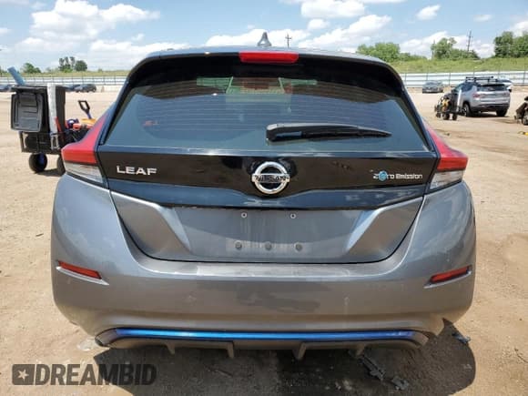 ✅ 2021 Nissan LEAF S • VIN: 1N4AZ1BV7MC556941 • Лот: 63136645. Опубликован ранее на Copart с пробегом 50 657 миль. Бесплатный доступ к архиву аукционных продаж из США и подробный отчёт об истории автомобиля на DreamBid. Изображение 6.
