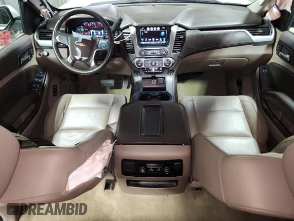 ✅ 2019 Chevrolet Suburban LT • VIN: 1GNSCHKC8KR141040 • Lot: 91470695. Listed on Copart with 112,541 mi. Free auction sales archive from the USA and detailed vehicle history report at DreamBid. Image 8.