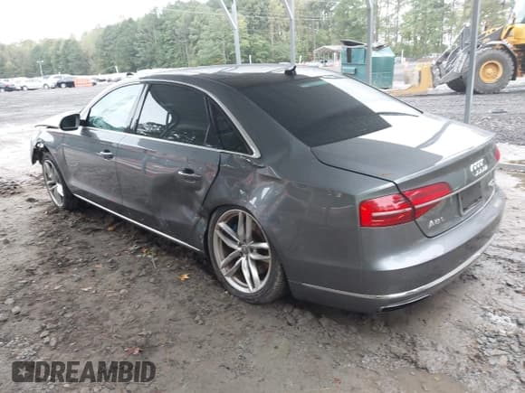✅ 2015 Audi A8 4.0T • VIN: WAU32AFD7FN019029 • Lot: 43455517. Wystawiony na IAAI z przebiegiem 91 576 mil. Bezpłatny archiwum sprzedaży aukcyjnych z USA i szczegółowy raport historii pojazdu na DreamBid. Zdjęcie 3.