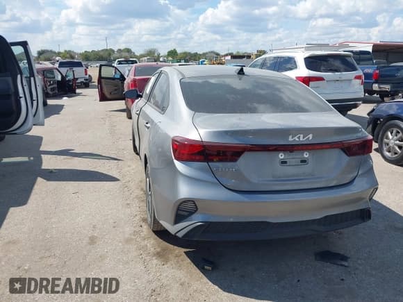 ✅ 2023 Kia Forte LXS • VIN: 3KPF24AD2PE606561 • Lot: 43400482. Listed on IAAI with 61,935 mi. Free auction sales archive from the USA and detailed vehicle history report at DreamBid. Image 3.