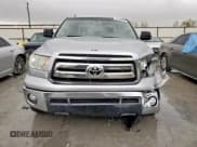 ✅ 2013 Toyota Tundra • VIN: 5TFEM5F18DX056076 • Lot: 93535485. Listed on Copart with 243,261 mi. Free auction sales archive from the USA and detailed vehicle history report at DreamBid. Image 5.