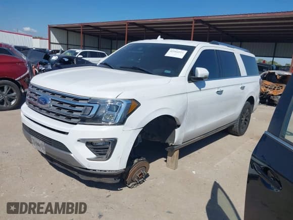 ✅ 2020 Ford Expedition Max Limited • VIN: 1FMJK1KT7LEA21717 • Lot: 43366816. Wystawiony na IAAI z przebiegiem 125 086 mil. Bezpłatny archiwum sprzedaży aukcyjnych z USA i szczegółowy raport historii pojazdu na DreamBid. Zdjęcie 17.