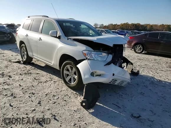 ✅ 2009 Toyota Highlander • VIN: JTEES41A692112197 • Lot: 92304475. Wystawiony na Copart z przebiegiem 90 137 mil. Bezpłatny archiwum sprzedaży aukcyjnych z USA i szczegółowy raport historii pojazdu na DreamBid. Zdjęcie 14.