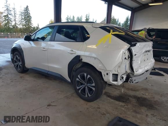 ✅ 2025 Toyota bZ4X XLE • VIN: JTMABACA9SA091954 • Лот: 43537926. Опубликован ранее на IAAI с пробегом 20 443 миль. Бесплатный доступ к архиву аукционных продаж из США и подробный отчёт об истории автомобиля на DreamBid. Изображение 3.