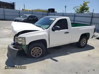2008 Chevrolet Silverado 1500 Work Truck z VIN 1GCEK14J28Z258309, wystawiony jako Copart lot #59528375 z przebiegiem 122 140 mil mil oraz Szkoda całkowita • Salvage title. Historia ofert i sprzedaży dostępna na DreamBid. Obrazek 1.