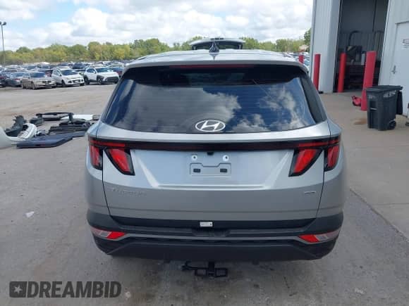 2024 Hyundai Tucson SE with VIN 5NMJACDE5RH433271, listed as a IAAI auction lot 43308165 with 24,301 mi miles and . Bid and sale history available at DreamBid. Image 17.