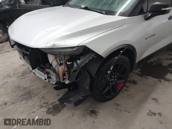 ✅ 2020 Chevrolet Blazer LT • VIN: 3GNKBJRS9LS624655 • Лот: 41707430. Опубликован ранее на IAAI с пробегом 99 335 миль. Бесплатный доступ к архиву аукционных продаж из США и подробный отчёт об истории автомобиля на DreamBid. Изображение 6.