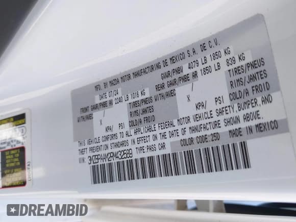 ✅ 2024 Mazda 3 S • VIN: 3MZBPAAM2RM432589 • Lot: 41948071. Listed on IAAI with 1,116 mi. Free auction sales archive from the USA and detailed vehicle history report at DreamBid. Image 9.