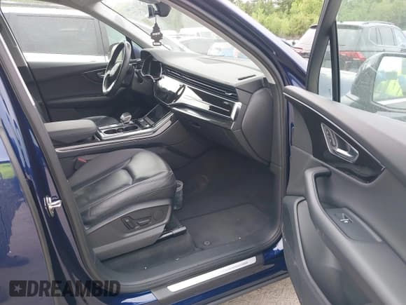 ✅ 2021 Audi Q7 Premium Plus • VIN: WA1LXAF75MD017825 • Lot: 42343727. Listed on IAAI with 102,126 mi. Free auction sales archive from the USA and detailed vehicle history report at DreamBid. Image 5.