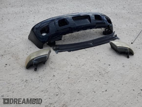 ✅ 2007 Chevrolet Suburban Commercial • VIN: 3GNGK26K97G165152 • Lot: 74175354. Wystawiony na Copart z przebiegiem 368 519 mil. Bezpłatny archiwum sprzedaży aukcyjnych z USA i szczegółowy raport historii pojazdu na DreamBid. Zdjęcie 13.