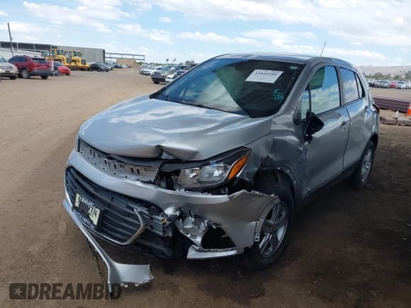 ✅ 2020 Chevrolet Trax LS • VIN: 3GNCJNSB3LL109850 • Lot: 42045580. Listed on IAAI with 46,890 mi. Free auction sales archive from the USA and detailed vehicle history report at DreamBid. Image 2.