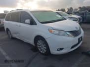 ✅ 2015 Toyota Sienna Limited • VIN: 5TDDK3DC8FS100841 • Лот: 41539557. Опубликован ранее на IAAI с пробегом 219 816 миль. Бесплатный доступ к архиву аукционных продаж из США и подробный отчёт об истории автомобиля на DreamBid. Изображение 1.