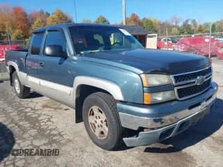 2006 Chevrolet Silverado 1500 LT1 z VIN 1GCEK19Z46Z231270, wystawiony jako IAAI lot #43502944 z przebiegiem 188 667 mil mil oraz . Historia ofert i sprzedaży dostępna na DreamBid. Obrazek 1.