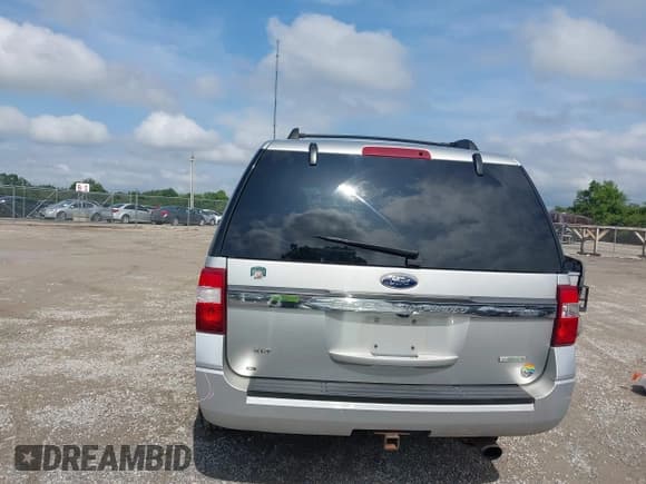 ✅ 2015 Ford Expedition Max XLT • VIN: 1FMJK1JT7FEF34360 • Lot: 42763065. Listed on IAAI with 160,517 mi. Free auction sales archive from the USA and detailed vehicle history report at DreamBid. Image 17.
