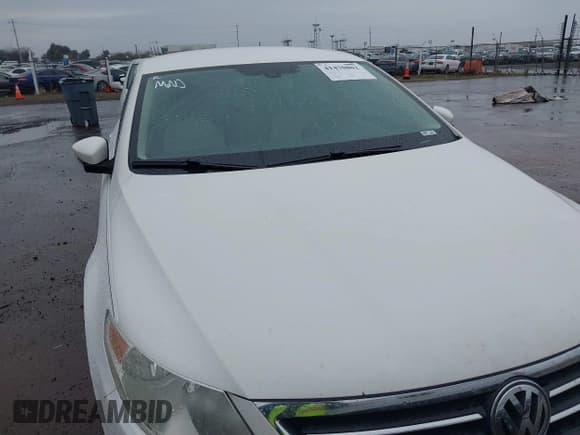 ✅ 2010 Volkswagen CC Sport • VIN: WVWNN7AN6AE552567 • Lot: 41470802. Wystawiony na IAAI z przebiegiem 117 539 mil. Bezpłatny archiwum sprzedaży aukcyjnych z USA i szczegółowy raport historii pojazdu na DreamBid. Zdjęcie 6.