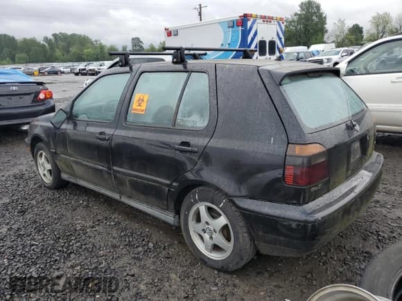 ✅ 1999 Volkswagen Golf • VIN: 3VWJA81HXXM222456 • Лот: 57305105. Опубликован ранее на Copart с пробегом 112 353 миль. Бесплатный доступ к архиву аукционных продаж из США и подробный отчёт об истории автомобиля на DreamBid. Изображение 2.