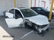 ✅ 2007 Mazda 3 S Touring • VIN: JM1BK324471663158 • Lot: 42575124. Wystawiony na IAAI z przebiegiem 160 938 mil. Bezpłatny archiwum sprzedaży aukcyjnych z USA i szczegółowy raport historii pojazdu na DreamBid. Zdjęcie 1.