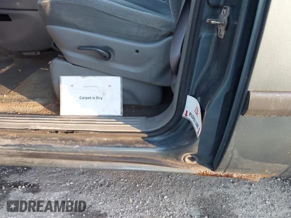 ✅ 2006 Dodge Caravan SXT • VIN: 1D4GP45R96B619186 • Лот: 43541914. Опубликован ранее на IAAI с пробегом 220 502 миль. Бесплатный доступ к архиву аукционных продаж из США и подробный отчёт об истории автомобиля на DreamBid. Изображение 6.