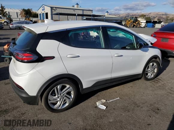 ✅ 2023 Chevrolet Bolt EV 1LT • VIN: 1G1FW6S05P4155759 • Lot: 80525664. Wystawiony na Copart z przebiegiem 22 644 mil. Bezpłatny archiwum sprzedaży aukcyjnych z USA i szczegółowy raport historii pojazdu na DreamBid. Zdjęcie 3.