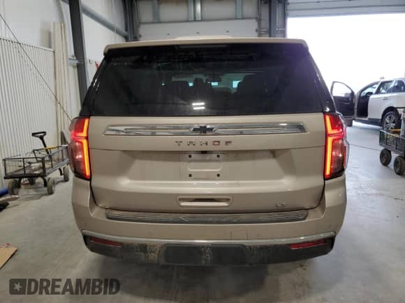 2024 Chevrolet Tahoe LT z VIN 1GNSKNKD0RR251455, wystawiony jako Copart lot #57043125 z przebiegiem 8 530 mil mil oraz Szkoda całkowita • Salvage title. Historia ofert i sprzedaży dostępna na DreamBid. Obrazek 6.