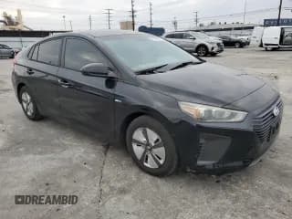 ✅ 2017 Hyundai Ioniq Blue • VIN: KMHC65LC2HU024539 • Lot: 42394435. Wystawiony na Copart z przebiegiem 79 619 mil. Bezpłatny archiwum sprzedaży aukcyjnych z USA i szczegółowy raport historii pojazdu na DreamBid. Zdjęcie 4.