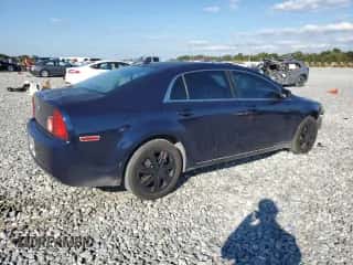 2010 Chevrolet Malibu 1LT z VIN 1G1ZC5EB4A4135880, wystawiony jako Copart lot #90295855 z przebiegiem 185 457 mil mil oraz Szkoda całkowita • Salvage title. Historia ofert i sprzedaży dostępna na DreamBid. Obrazek 3.