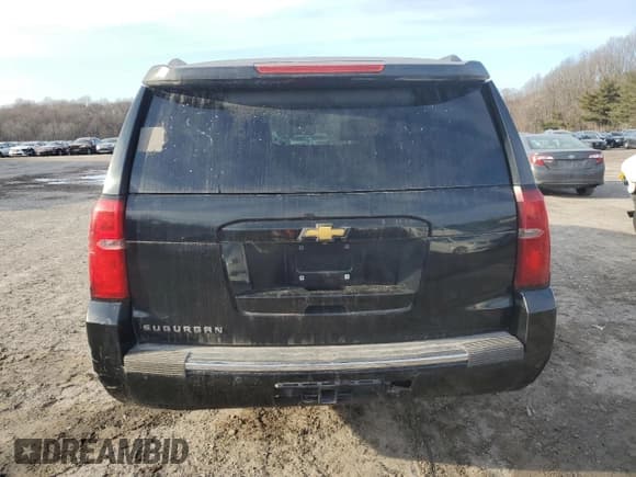 ✅ 2015 Chevrolet Suburban LTZ • VIN: 1GNSKKKC7FR125739 • Lot: 44774175. Wystawiony na Copart z przebiegiem 176 287 mil. Bezpłatny archiwum sprzedaży aukcyjnych z USA i szczegółowy raport historii pojazdu na DreamBid. Zdjęcie 6.