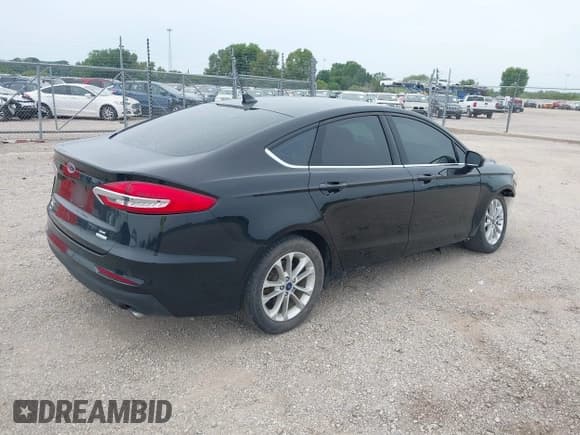 ✅ 2020 Ford Fusion SE • VIN: 3FA6P0HD1LR164963 • Lot: 42934066. Listed on IAAI with 52,918 mi. Free auction sales archive from the USA and detailed vehicle history report at DreamBid. Image 4.
