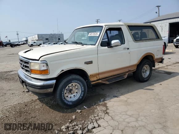 ✅ 1995 Ford Bronco Custom • VIN: 1FMEU15H1SLB58049 • Лот: 60570535. Опубликован ранее на Copart с пробегом Не указан. Бесплатный доступ к архиву аукционных продаж из США и подробный отчёт об истории автомобиля на DreamBid. Изображение 1.